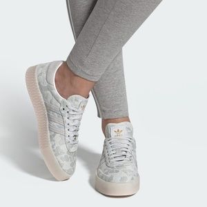 Brand New Adidas Women SAMBAROSE SHOES